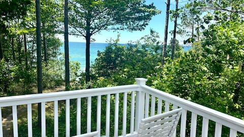 Beautiful Lake Michigan Home Great for Large