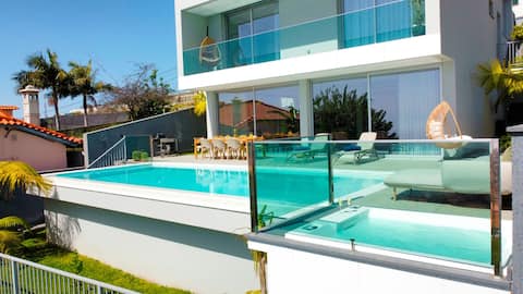 Imóvel de sucesso: Villa Obra-Prima by LovelyStay em Santo António
