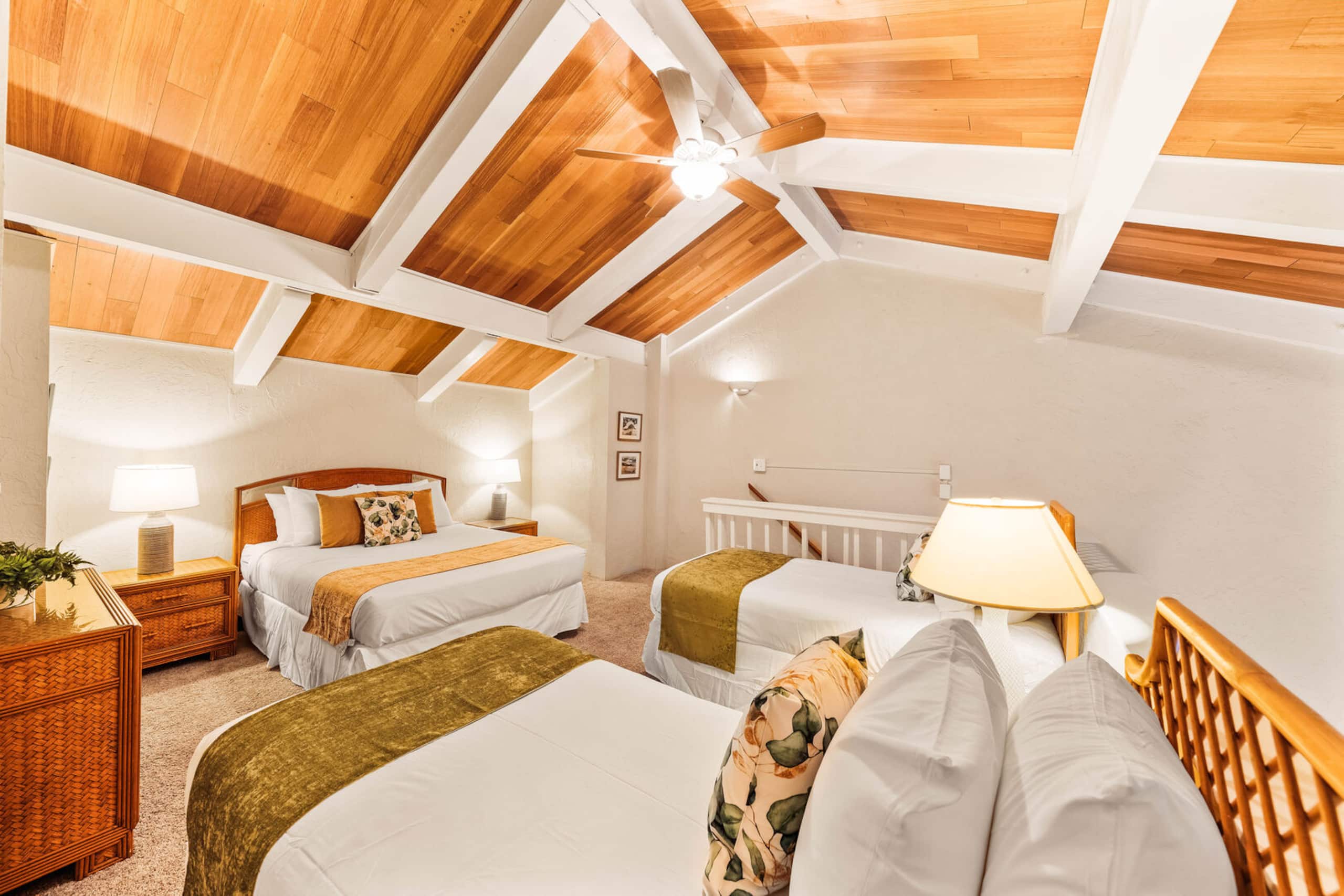 Condo in Lahaina · ★4.56 · 3 bedrooms · 5 beds · 2 baths - Image 26