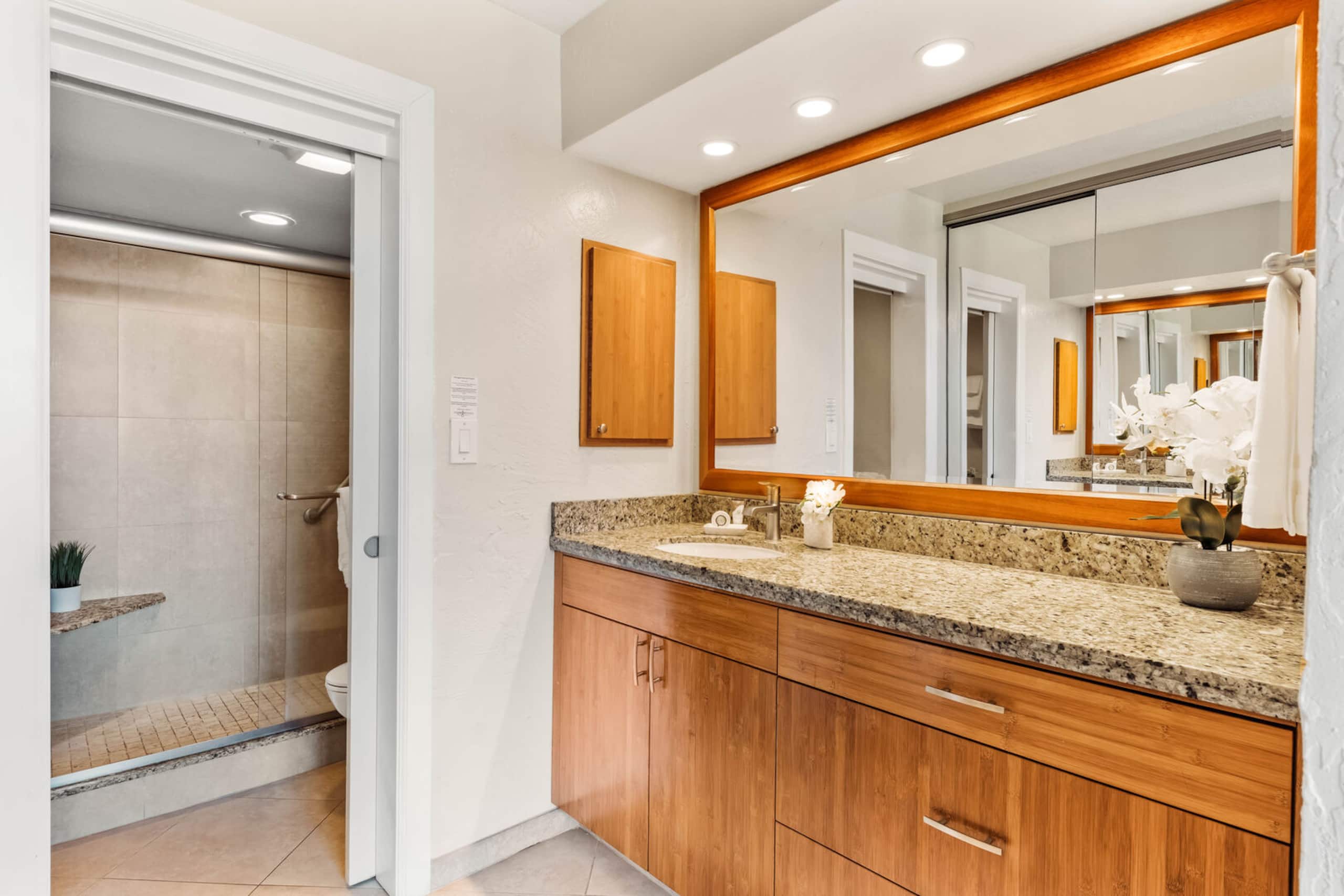 Condo in Lahaina · ★4.56 · 3 bedrooms · 5 beds · 2 baths - Image 17