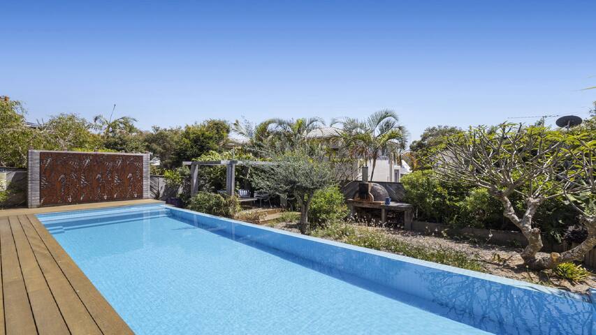 Victoria’s – Hamptons Beachside Residence gallery image 3