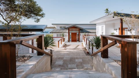 The Luxurious Lobster Pot With Studio Offers The C