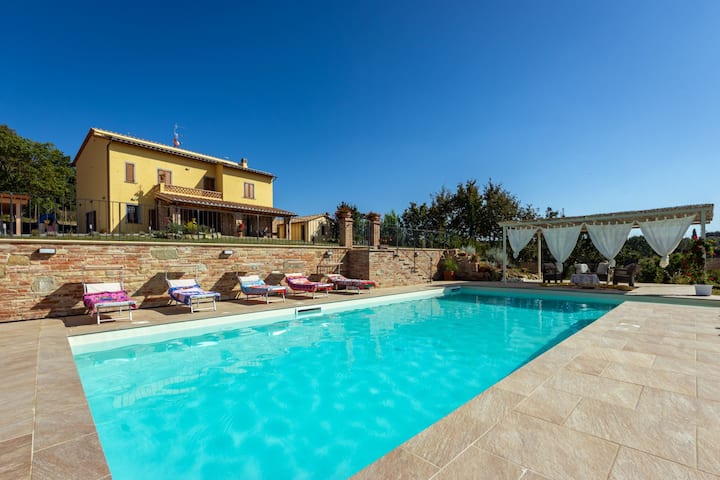 Beautiful  Villa With Pool Vacavilla Exclusive - Foiano della Chiana