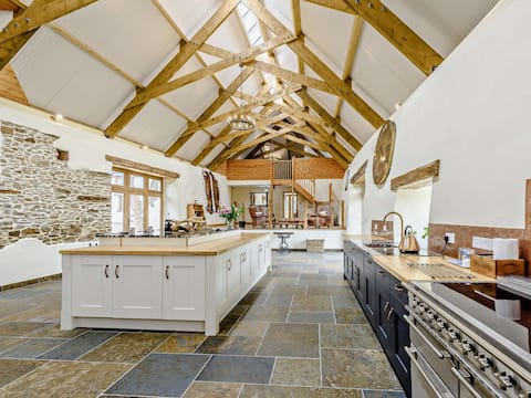 6 Bed in Torrington (oc-81519)