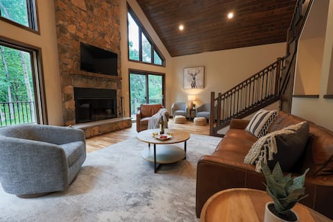 NEW! Glacier Woods at Castle Rock Lake