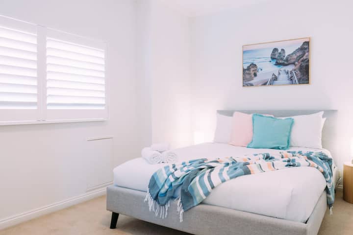 Bedroom 3 (upstairs)