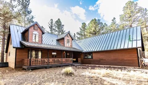 Pine Family Retreat-quiet family cabin/GrandCanyon