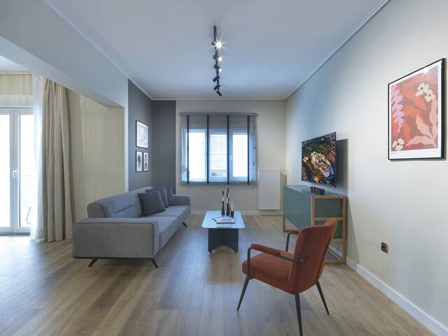 Experience Urban Luxury in the Heart of Athens