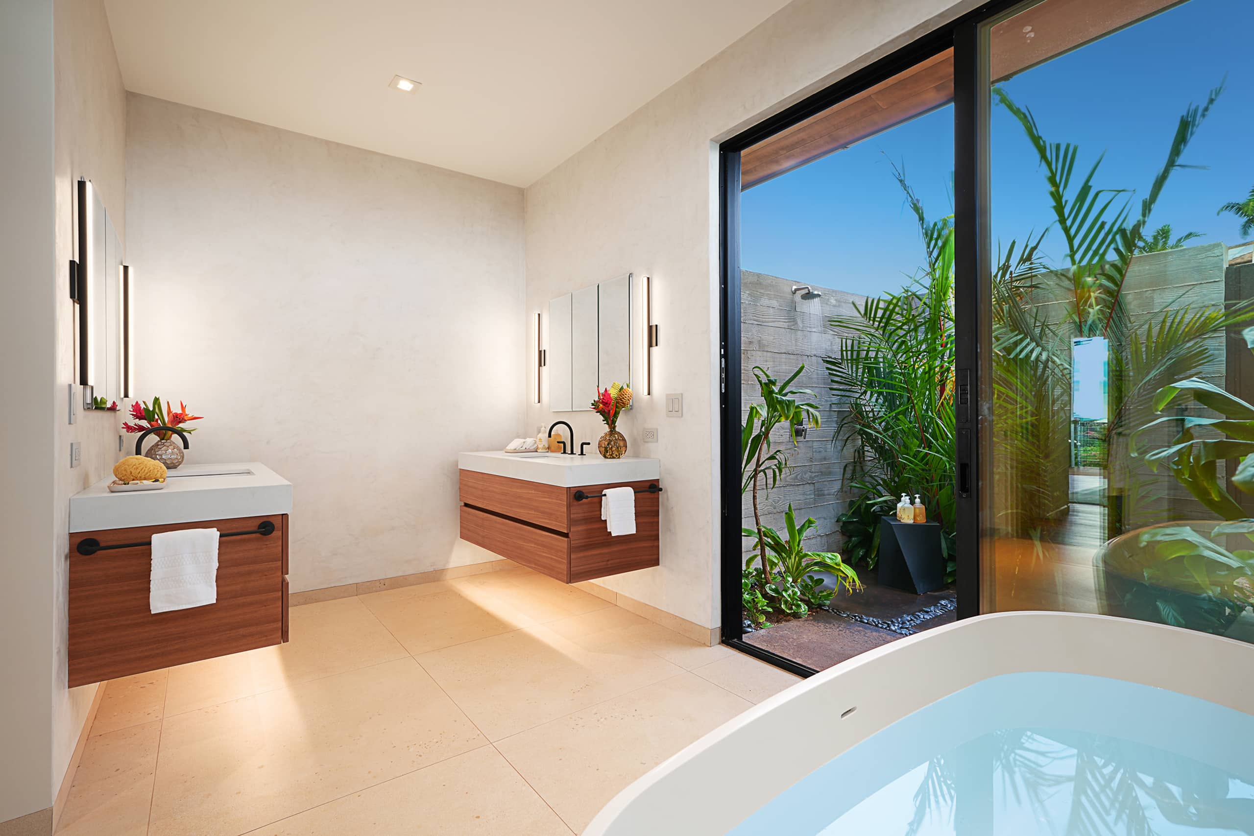 Home in Koloa · ★5.0 · 5 bedrooms · 8 beds · 5.5 baths - Photo 45