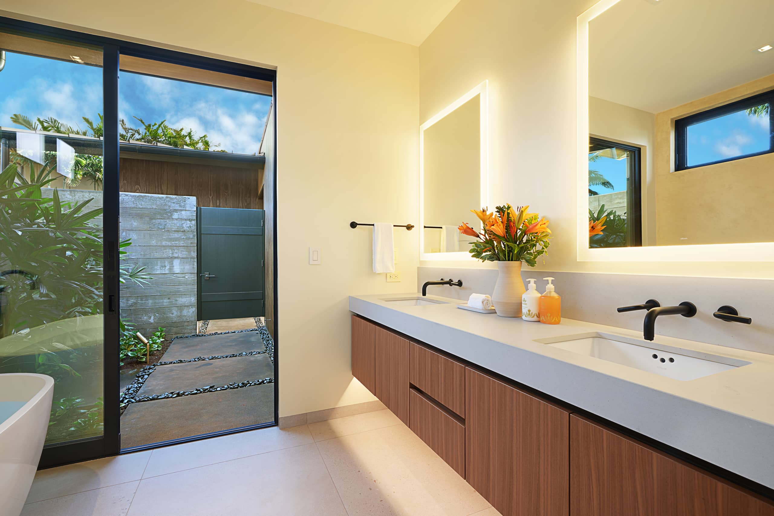 Home in Koloa · ★5.0 · 5 bedrooms · 8 beds · 5.5 baths - Photo 49