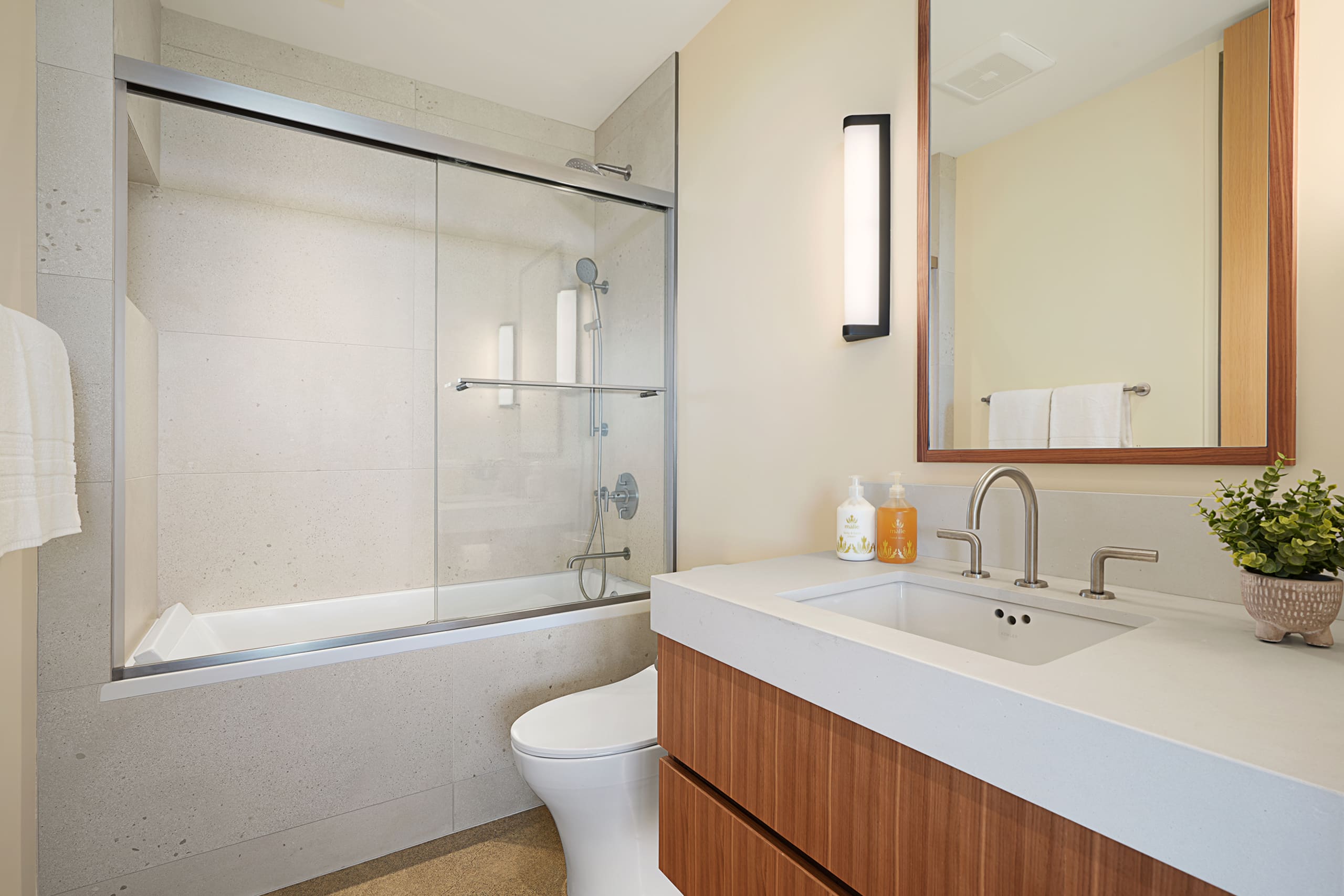 Home in Koloa · ★5.0 · 5 bedrooms · 8 beds · 5.5 baths - Photo 56