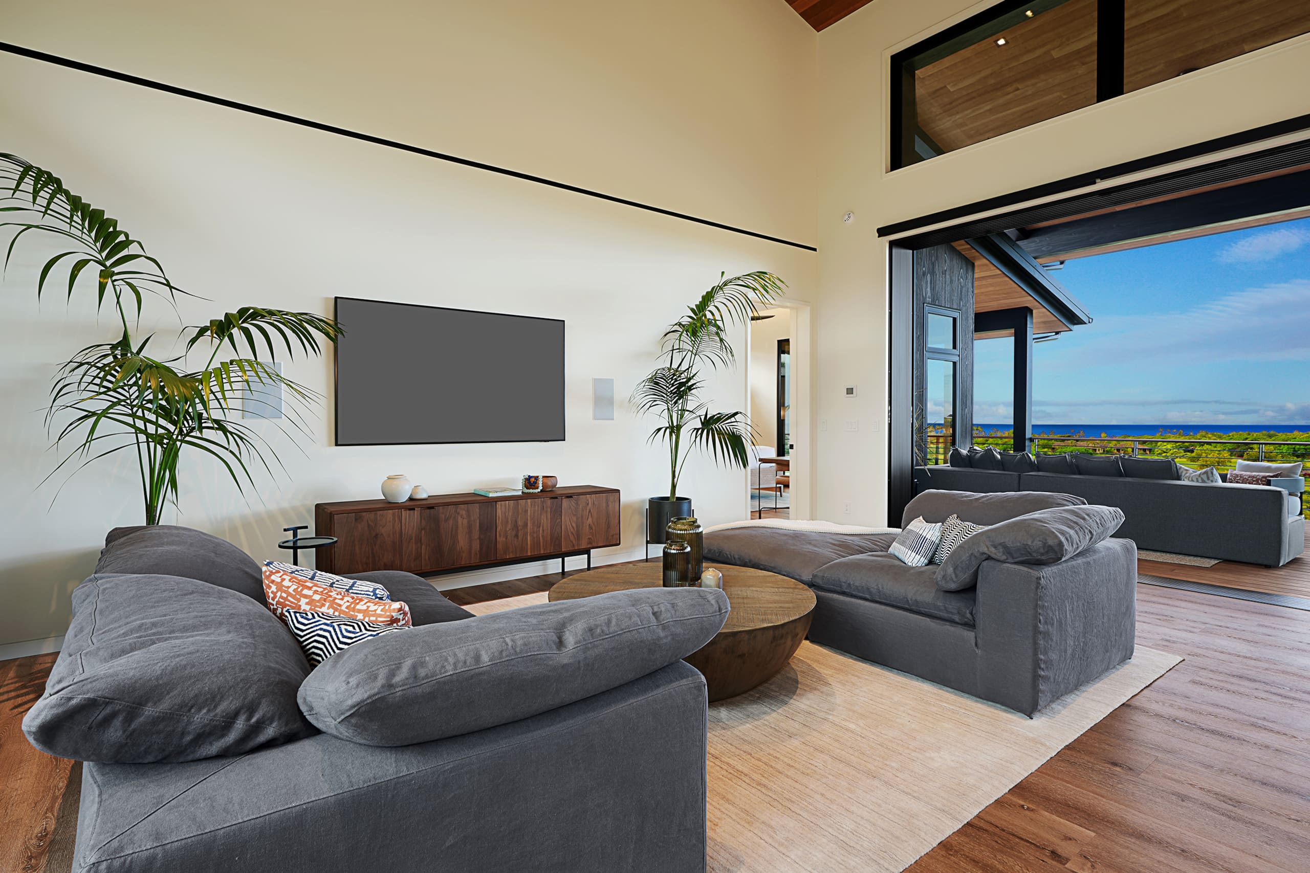 Home in Koloa · ★5.0 · 5 bedrooms · 8 beds · 5.5 baths - Photo 42
