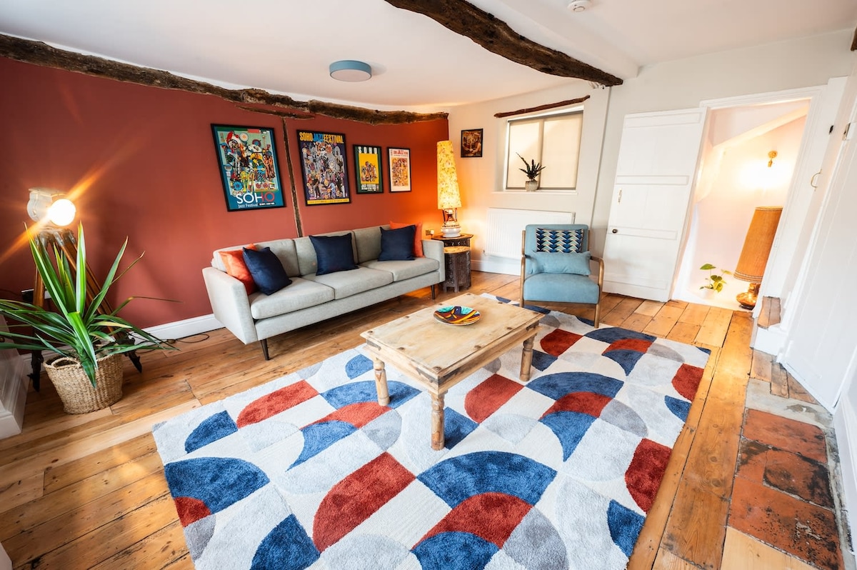Quirky One Bed Property in the  Norwich Lanes