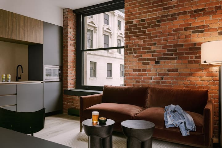 Sonder Apollon | Superior Two-Bedroom Apartment