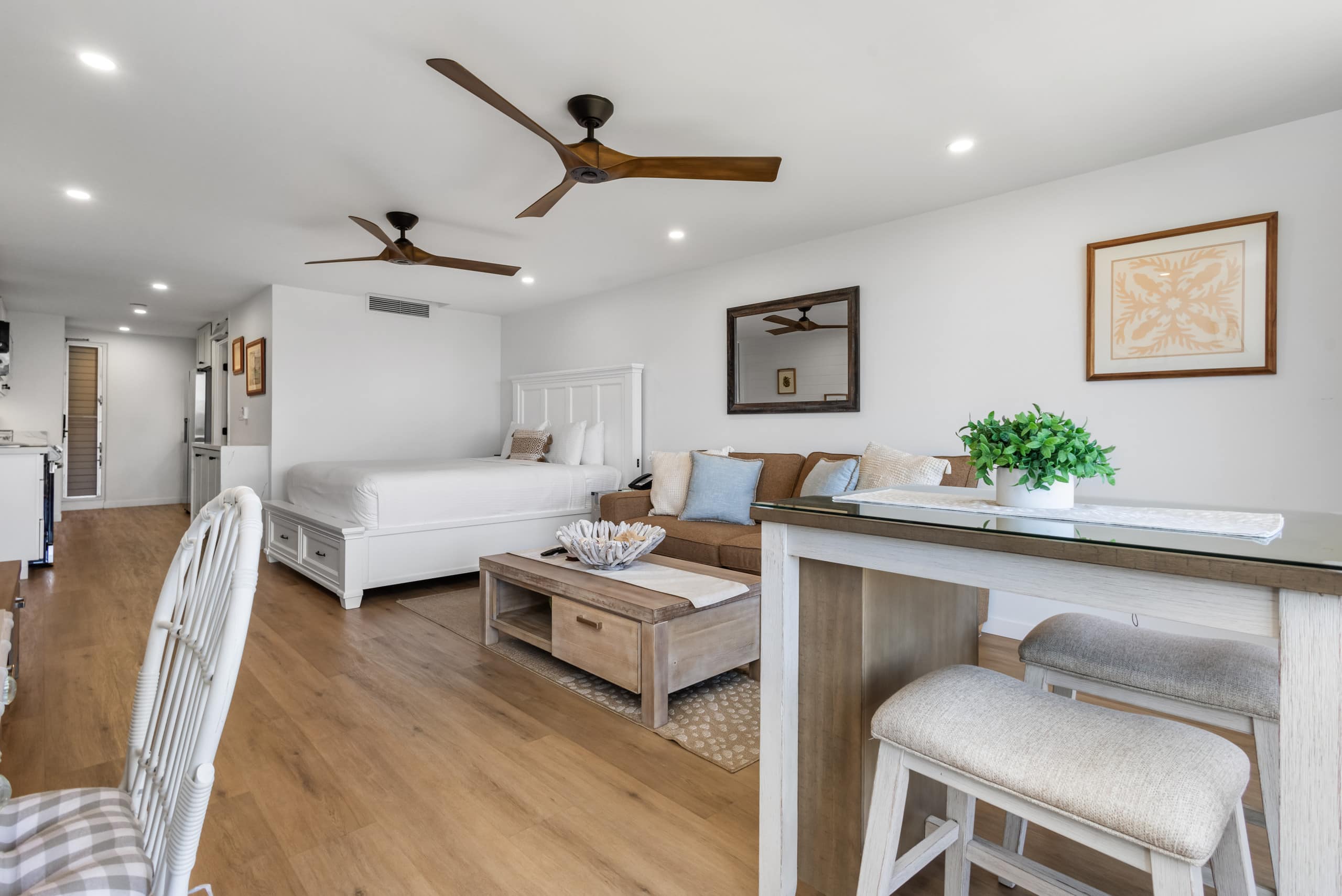 Condo in Lahaina · ★4.33 · Studio · 2 beds · 1 bath - Image 5