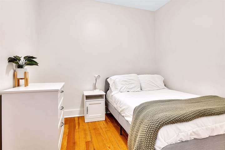 غرفة النوم رقم2 سرير كامل