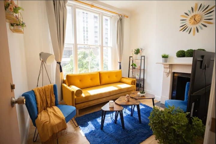 London Fulham Lovely and Spacious 4-bedroom Apartm