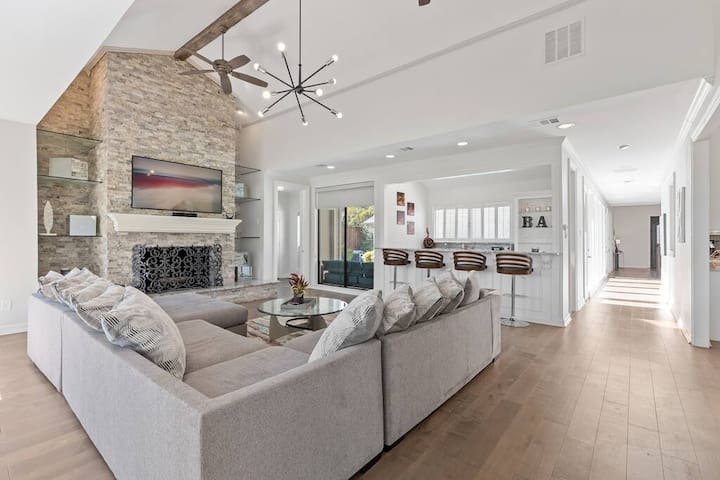 Breathtaking Home/Pool/Golf View gallery image 4