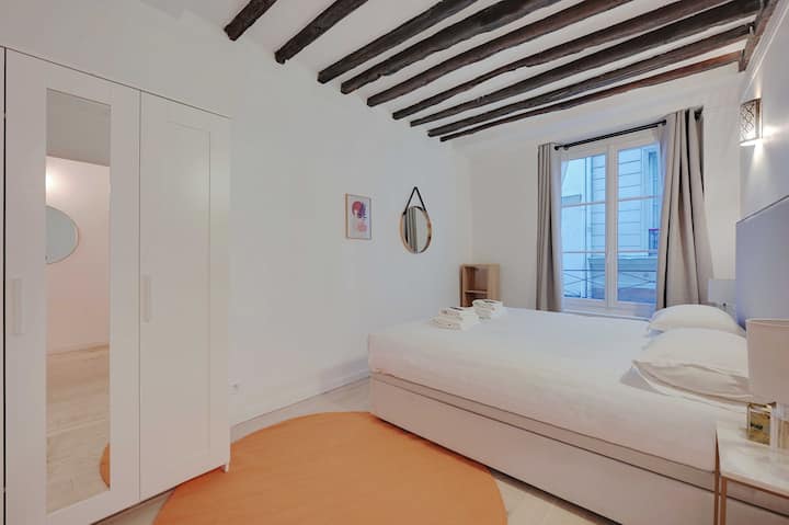 ห้องนอนที่ 2 พร้อมเตียงคู่ 