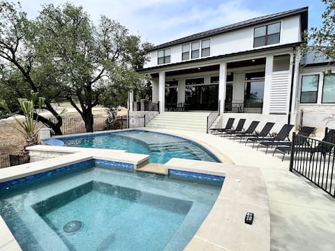 NEW! Lakefront Resort - Private Pool - Game Room