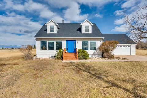 Charming Country Home in Laramie - 4 Mi to UW!