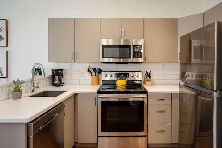 Studio | Private Balcony | Hot Tub | Parking - Whistler