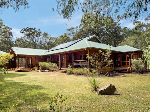 Woodland Retreat—Nature Lovers' Ultimate Escape