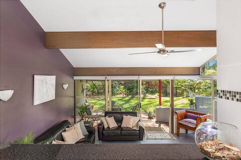 Top performing Airbnb: Seaside Retreat, Hyams Beach in Hyams Beach