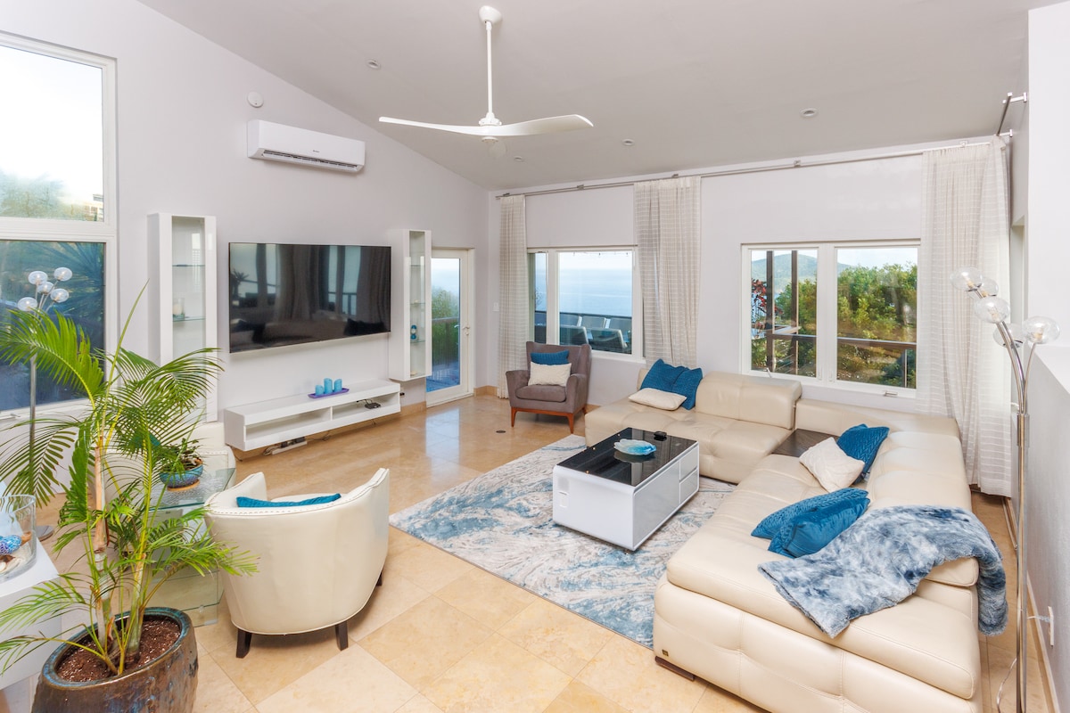 Top performing Airbnb: Luxury 5 Bedroom Villa w/Pool, Hot Tub, Ocean View in Tutu
