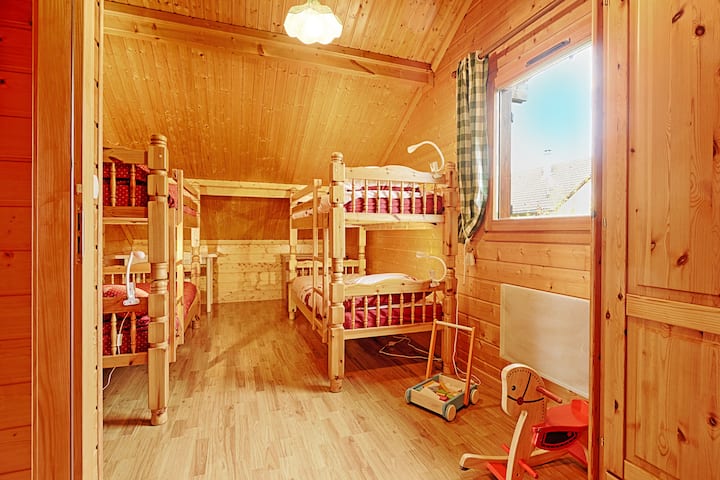 საძინებელი 1