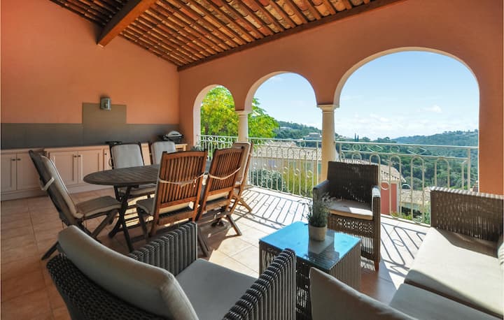 3 Bedroom Amazing Home In Roquebrune-sur-argens - Sainte-Maxime