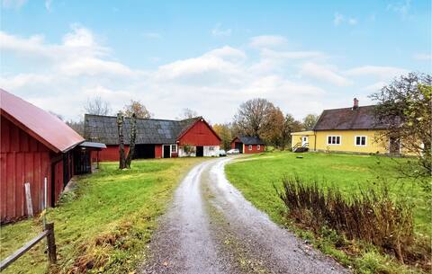 Nice home in Torup with WiFi