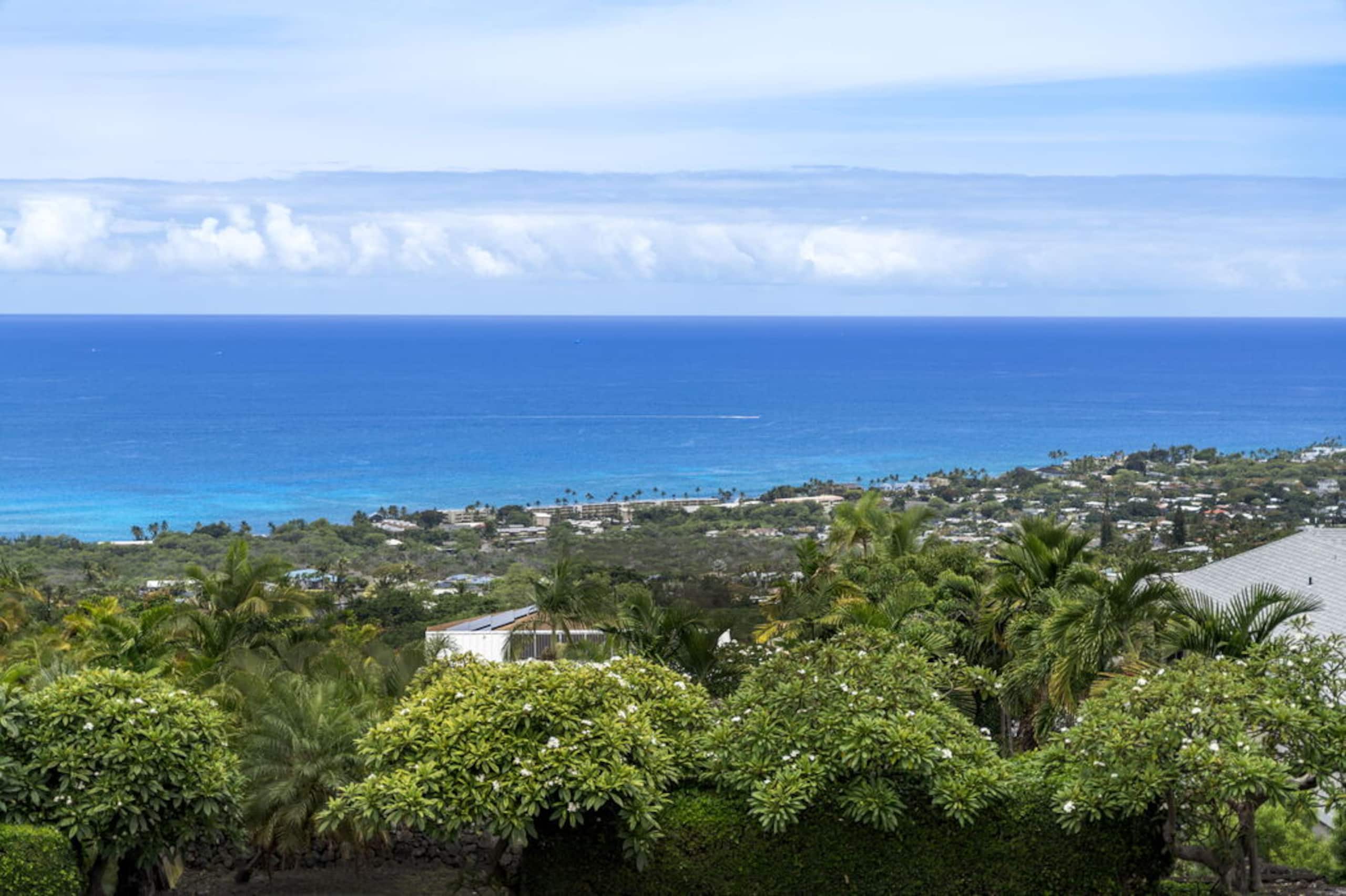 Home in Kailua-Kona · ★5.0 · 3 bedrooms · 4 beds · 2.5 baths - Image 51