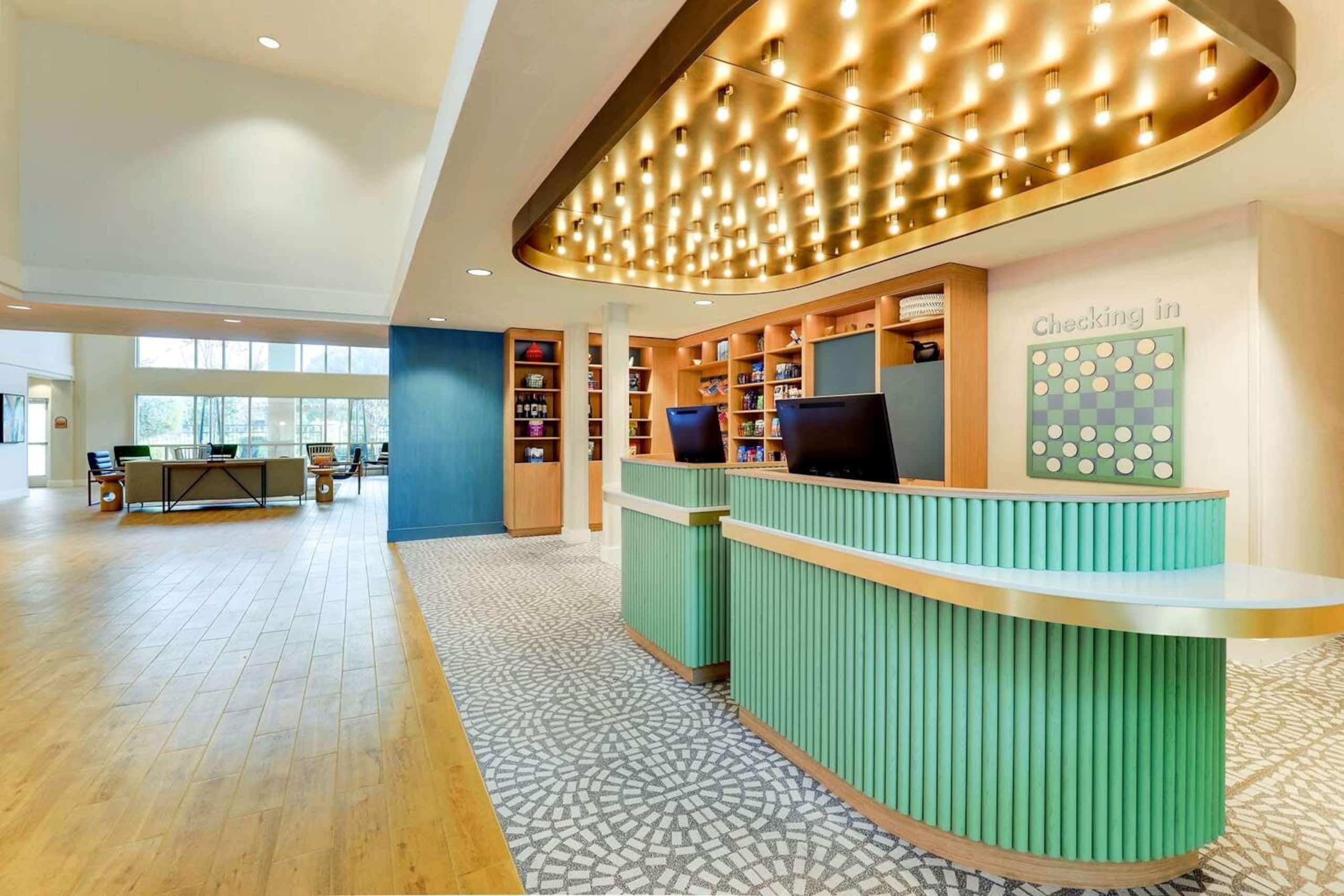 Hotel in South San Francisco · ★4.54 · 2 bedrooms · 2 private baths - Image 16
