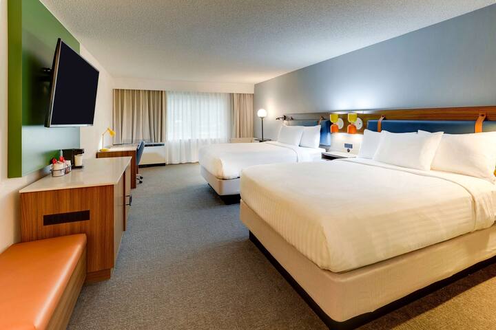 Family-friendly Choice! 2 Units, Pets Allowed! gallery image 3