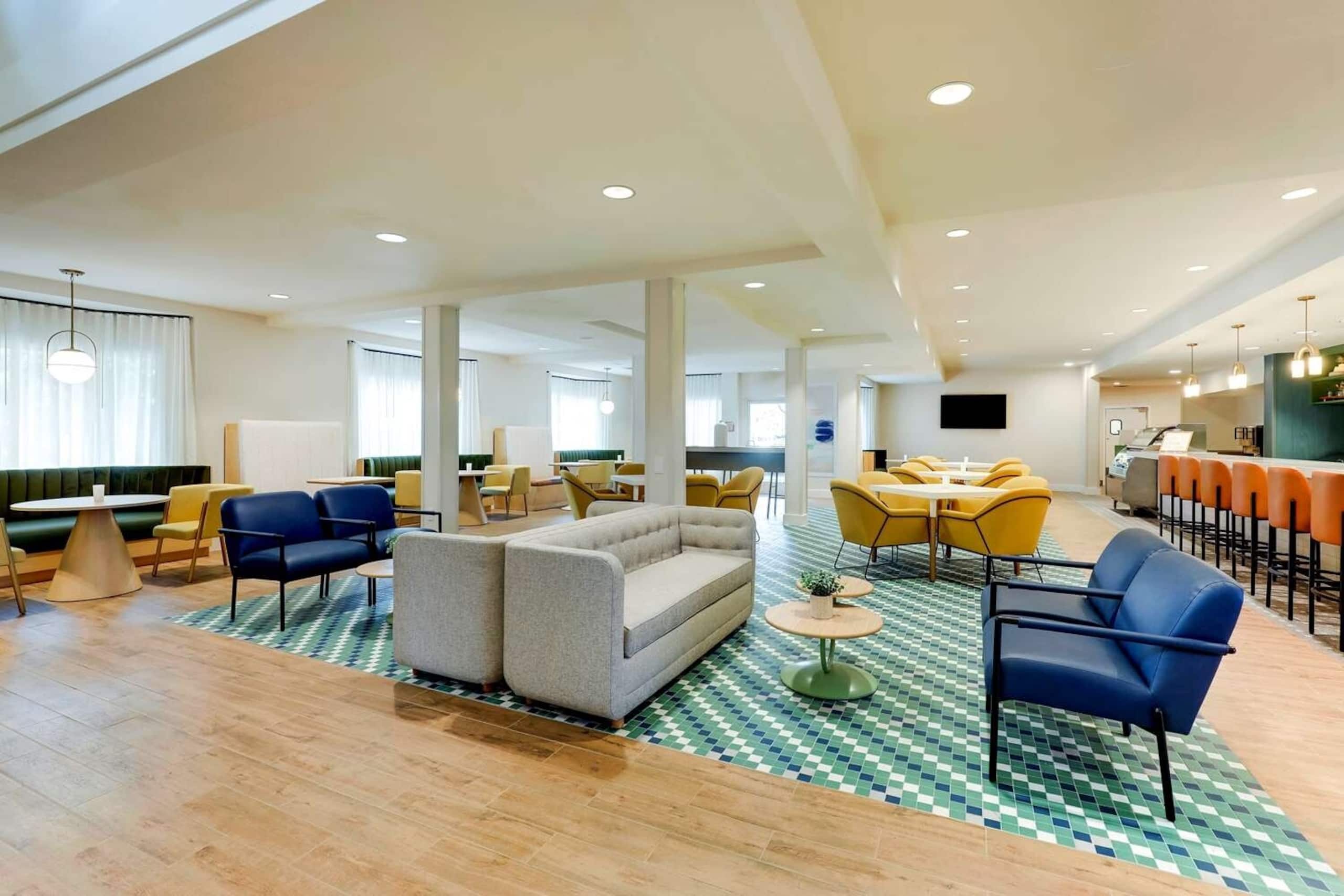 Hotel in South San Francisco · ★4.54 · 2 bedrooms · 2 private baths - Image 23