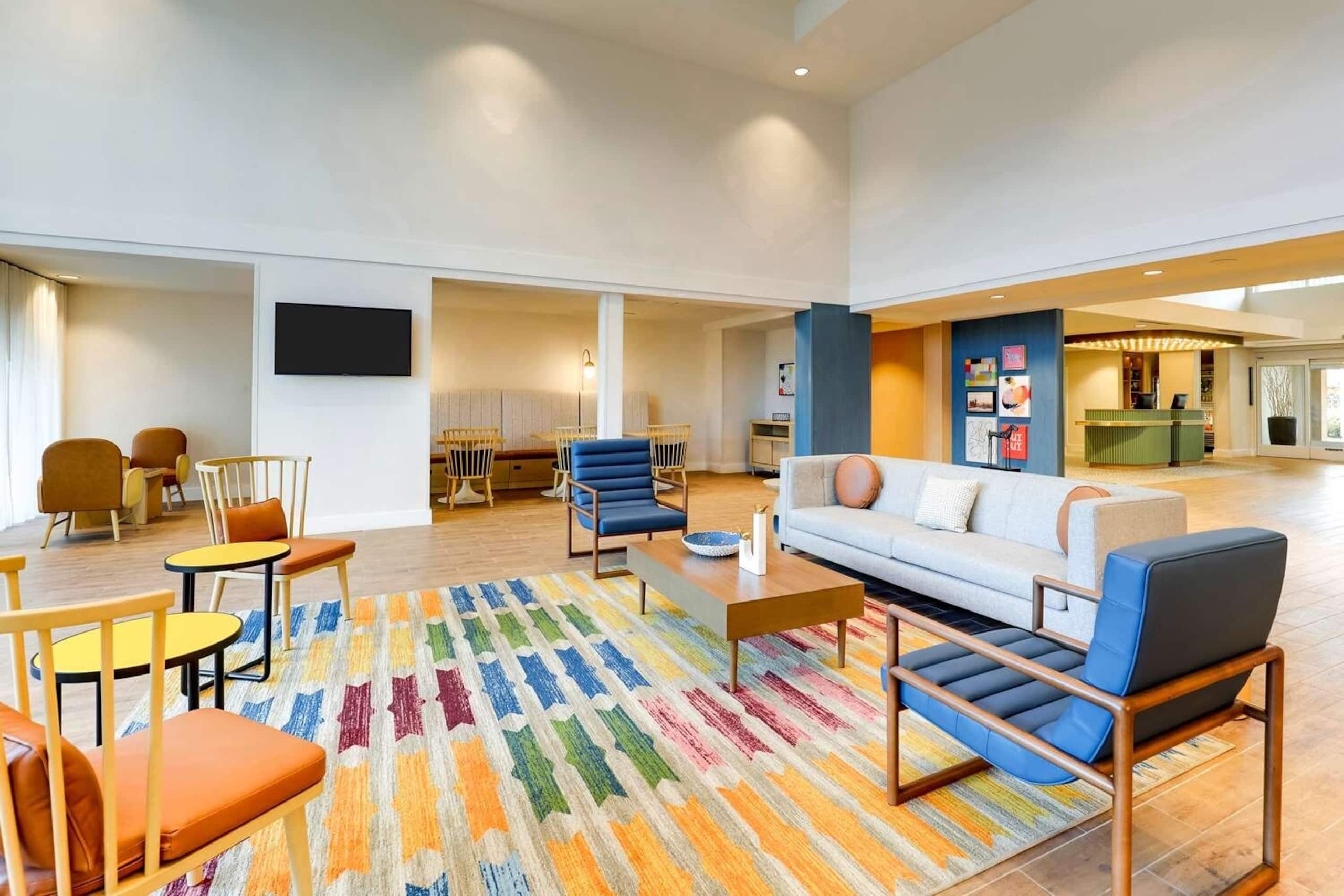 Hotel in South San Francisco · ★4.54 · 2 bedrooms · 2 private baths - Image 19
