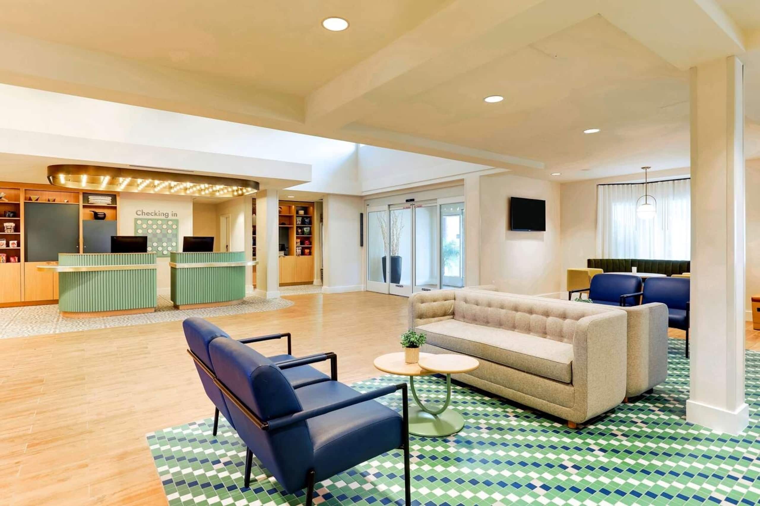 Hotel in South San Francisco · ★4.54 · 2 bedrooms · 2 private baths - Image 17