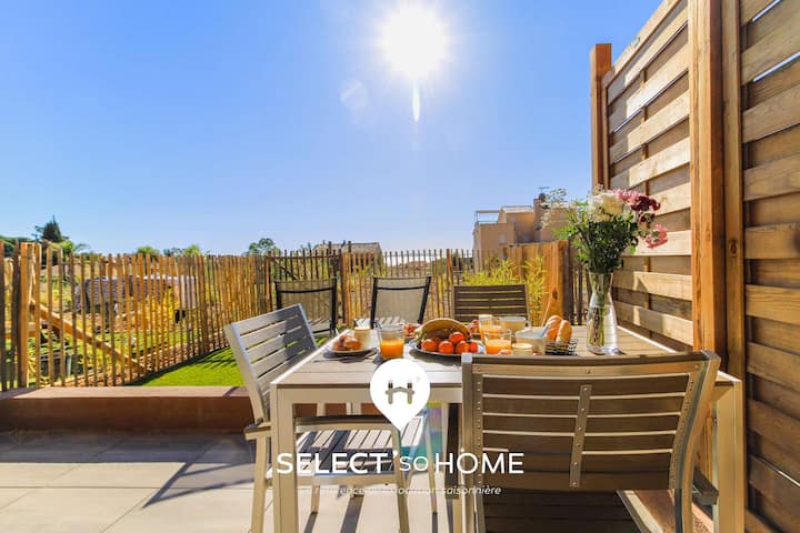 T2, Piscine & Douche Extérieure Par Selectsohome - Le Lavandou