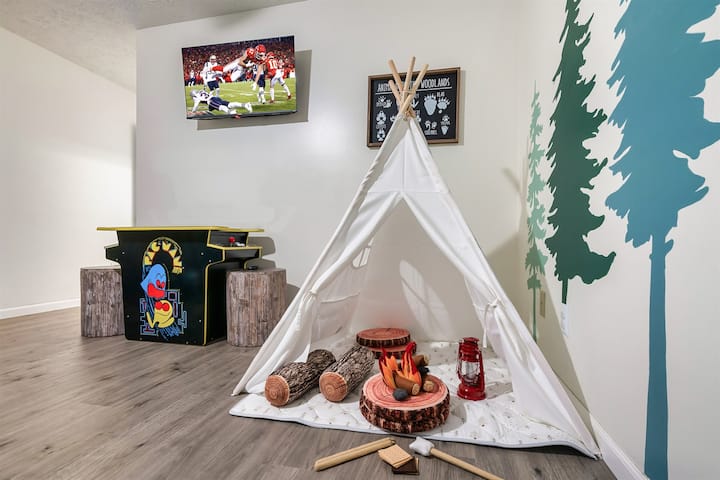 Зона за игра в двуетажна стая на горния етаж