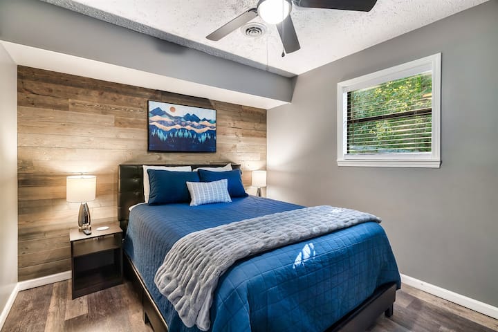 Спалня с двойно легло 