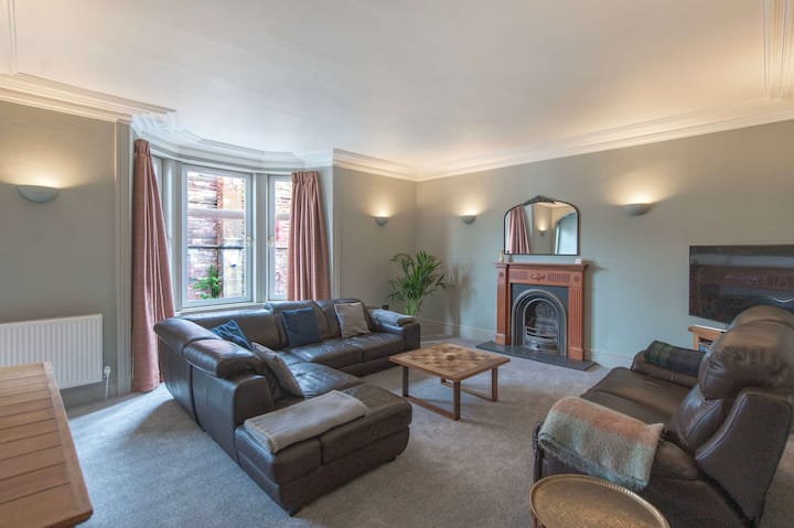 Hilton House - Large Victorian Apartment In Crieff - Crieff