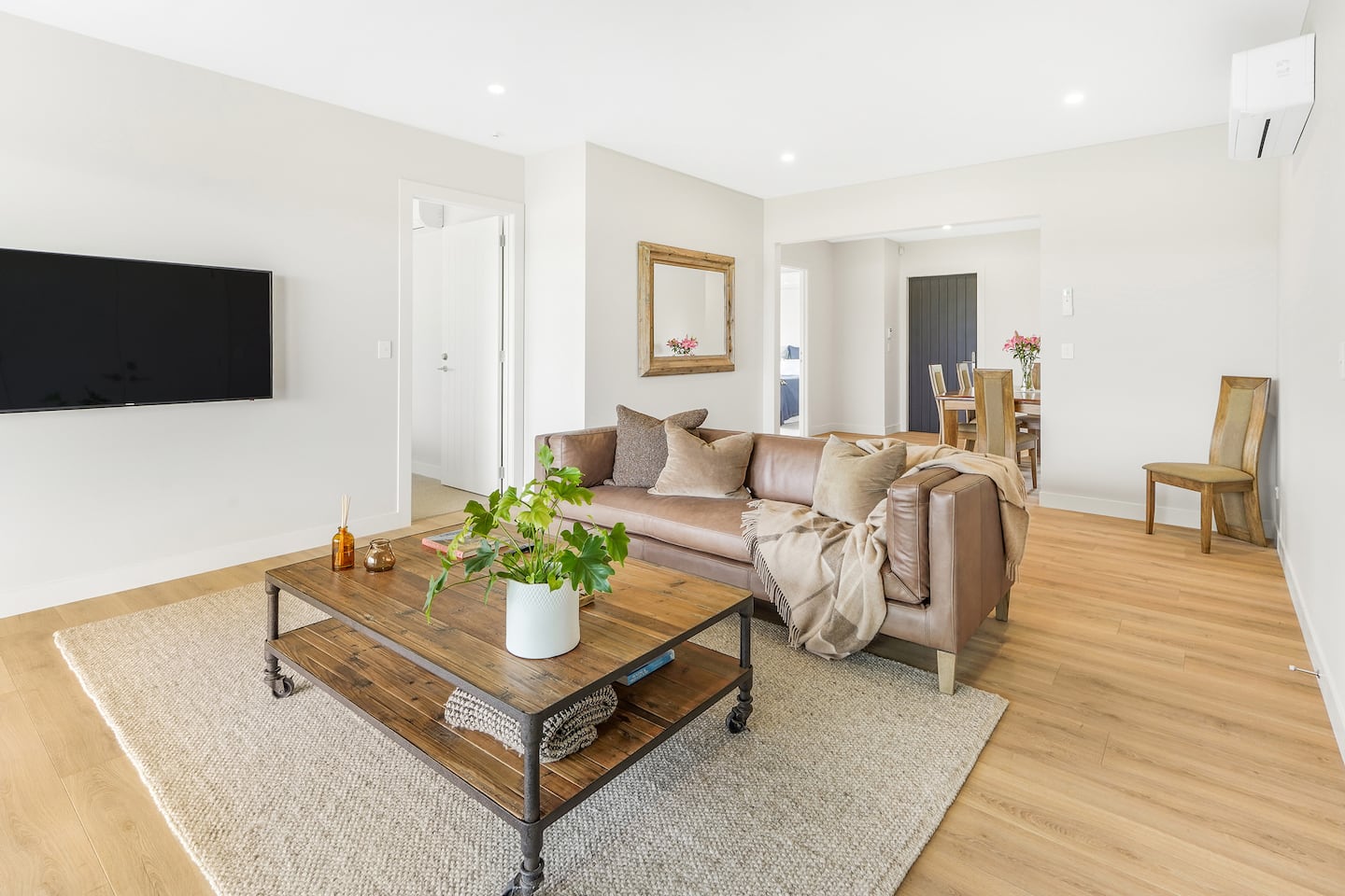Lakeside Karapiro Downstairs Apartment 4