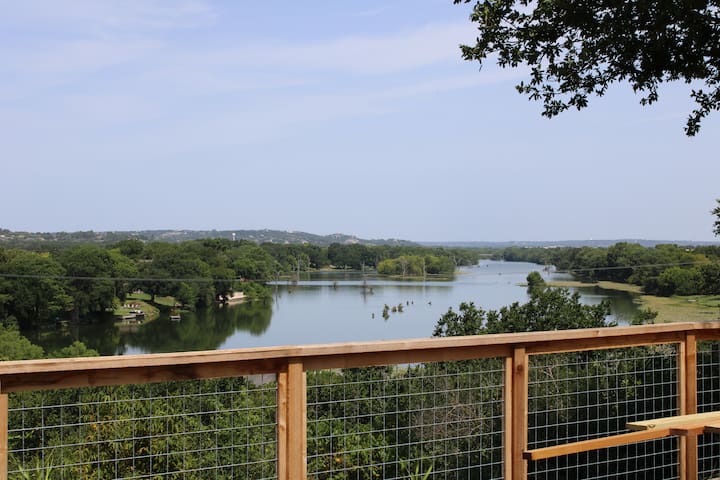 Fredericksburg Stays managed Airbnb listing 2