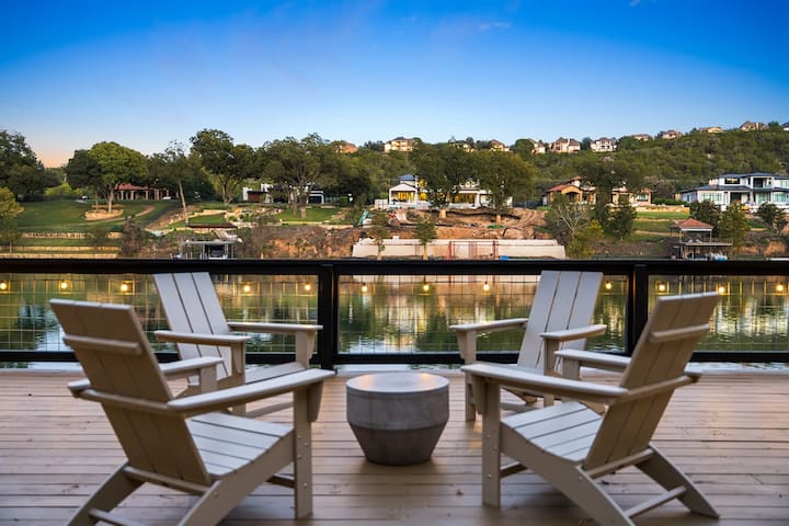 Gorgeous Lakehouse ~Private Boat Slip~ Lake Austin