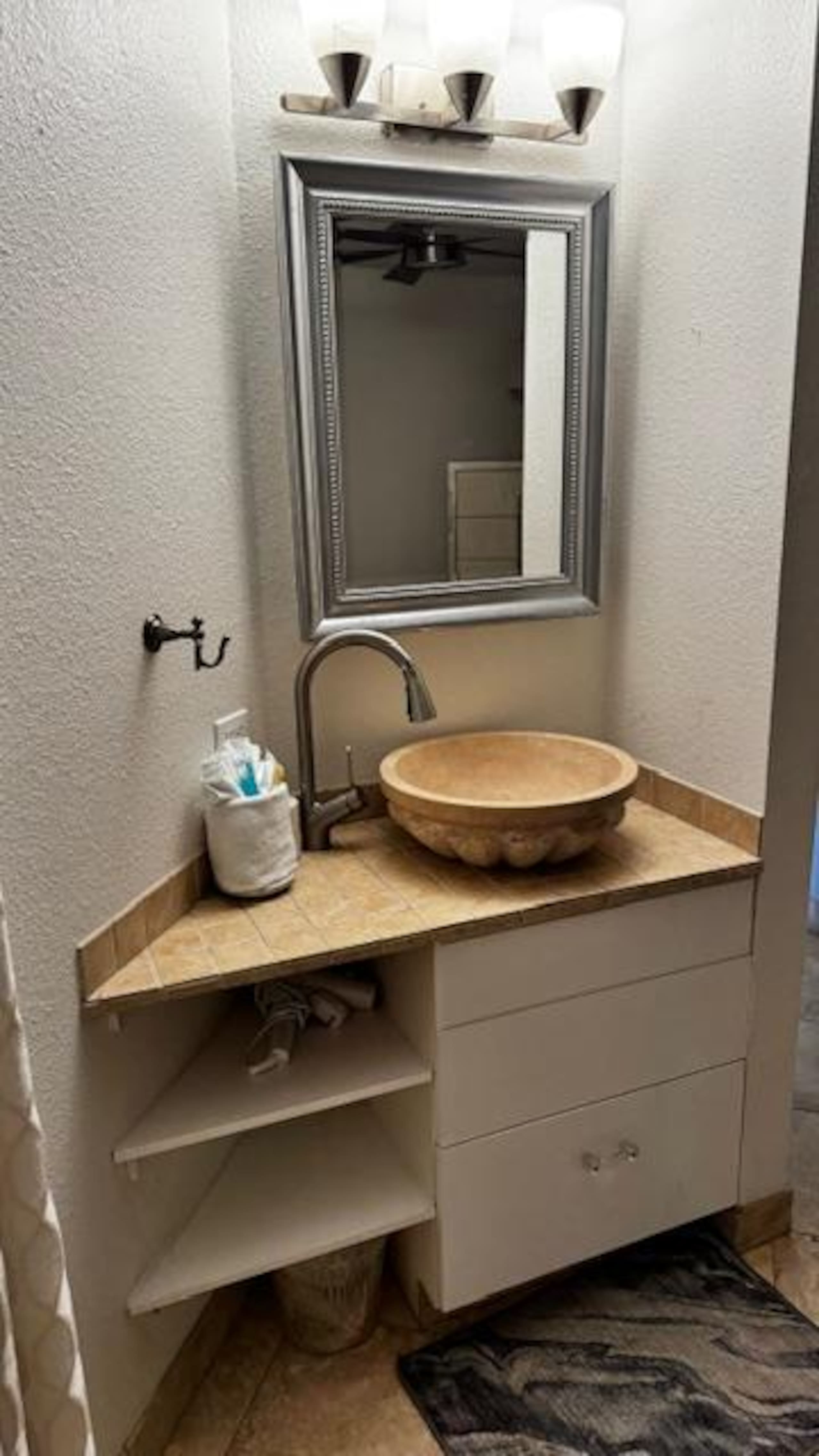 Condo in Kihei · ★5.0 · 1 bedroom · 2 beds · 2 shared baths - Image 24