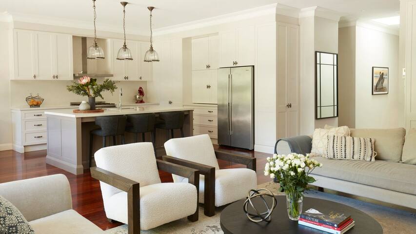 Bellevue gallery image 4