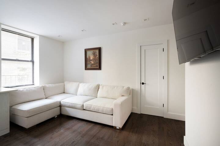 Prime soho 2 bedroom gallery image 5