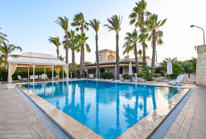 Villa Cavaliere by pugliadamare gallery image 3