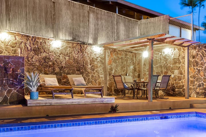 Luxurious Makai Villa with Pool and Ocean Views gallery image 3